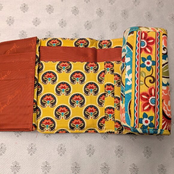2012 Provencal Pattern Vera Bradley Wallet - Picture 3 of 4
